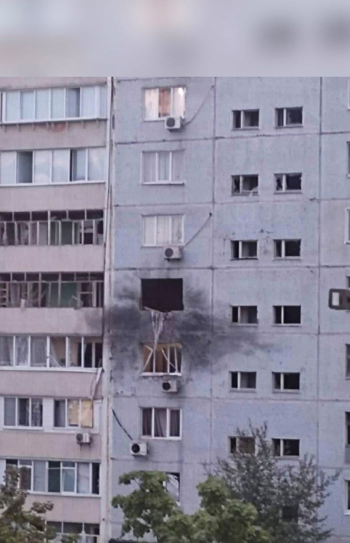 Selon des responsables ukrainiens, Energodar, qui abrite la plus grande centrale nucléaire d'Europe, a été attaqué ce matin.  Cette photo a été publiée sur Telegram par le maire de la ville Dmytro Orlov.