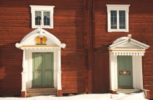 From folks artwork farmhouses to a floating Arctic sauna: the easiest of Swedish structure | Uncover Sweden’s delights 5 Intricate detail on Hälsingland farmhouses