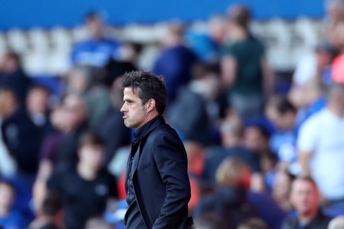 Marco Silva shows a look of dejection at the final whistle.