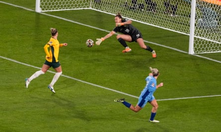 Alessia Russo slots England’s third goal past Mackenzie Arnold.