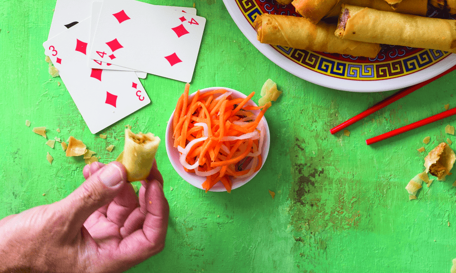 Spring rolls with marinated carrots and daikon