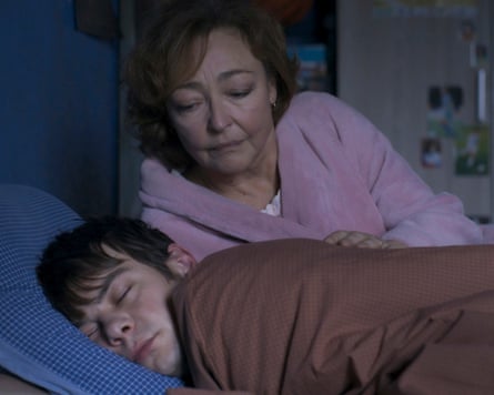 Félix Kysyl as Jérémie andCatherine Frot as Martine in Misericordia.