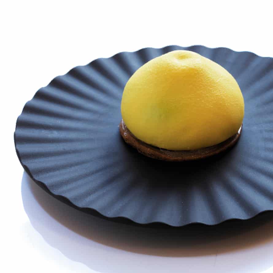 A Cédric Grolet speciality: the Petite Lemon.