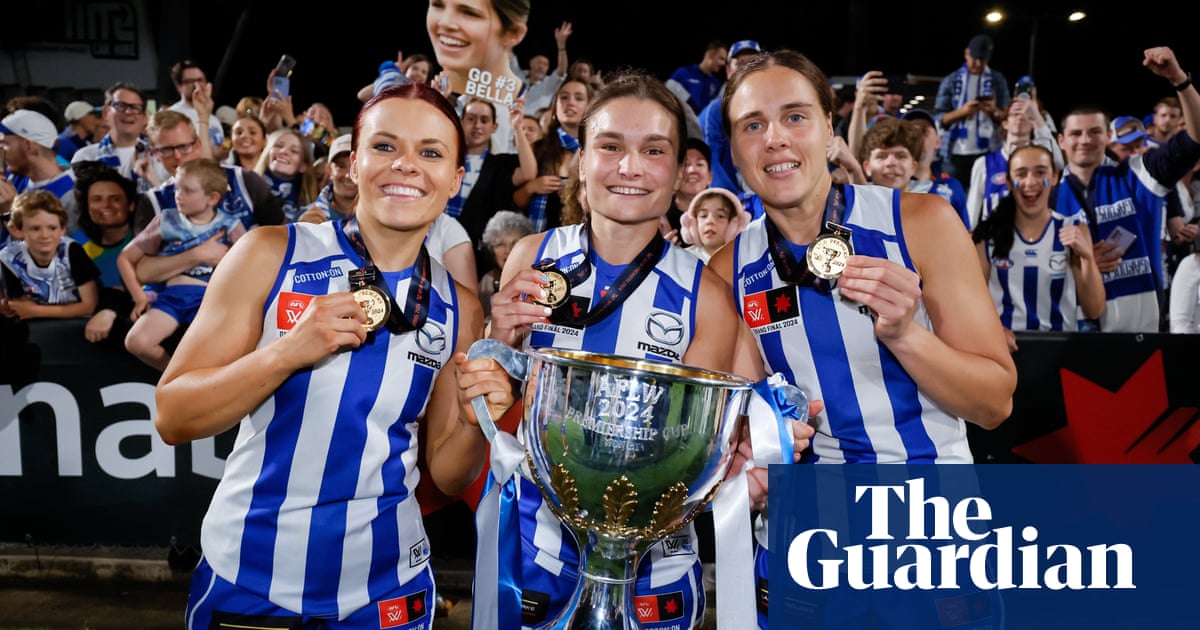 North Melbourne fans rediscover winning feeling with AFLW pioneers | Jack Snape
