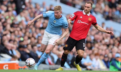 Kevin De Bruyne bursts past Christian Eriksen during Manchester City’s 6-3 win over United at the Etihad.