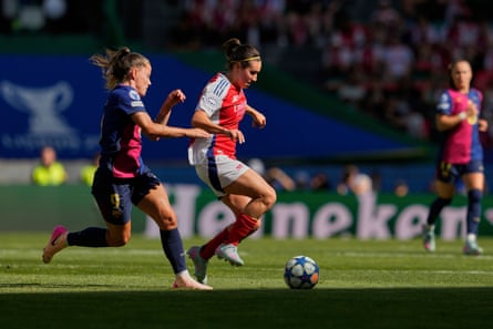 Mariona Caldentey holds off her former Barcelona teammate Claudia Pina.