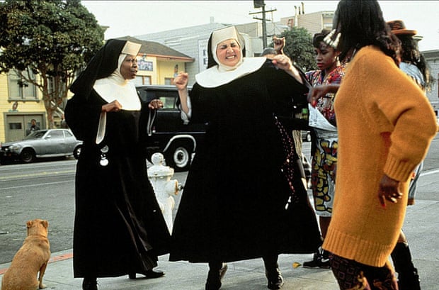 Whoopi Goldberg et Kathy Najimy dans Sister Act (1992).