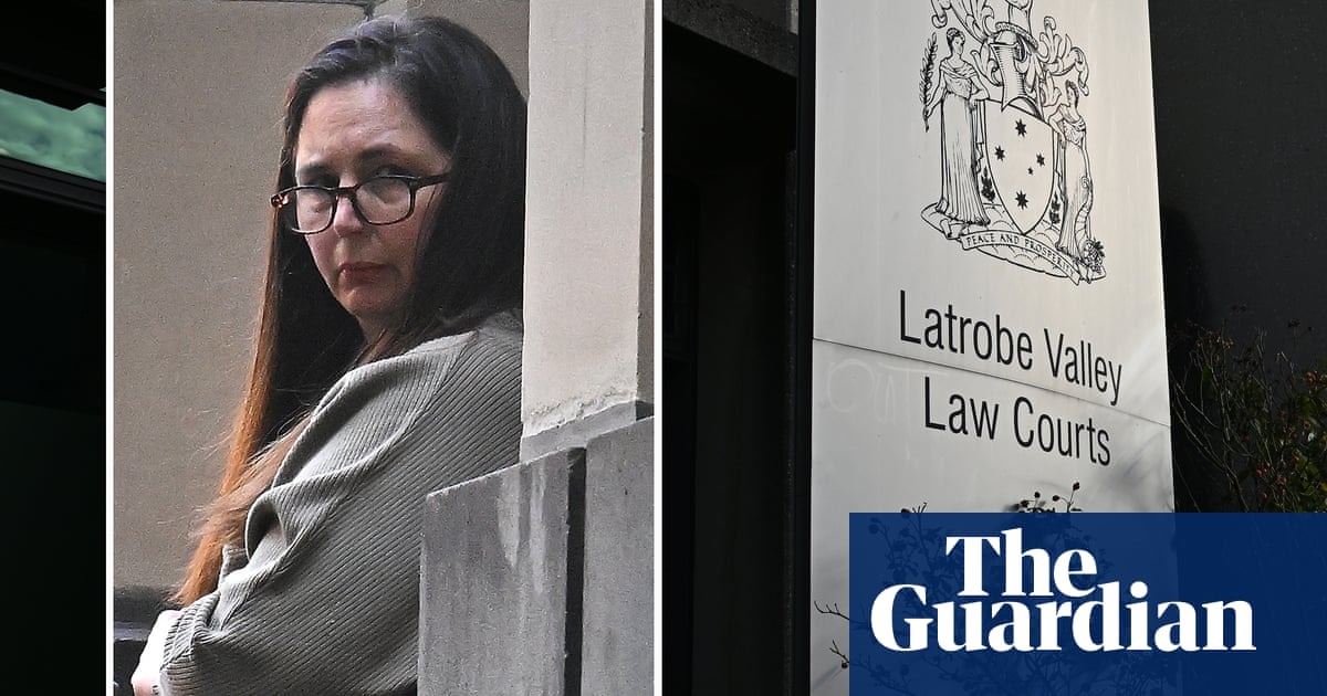 After weeks of silence, Erin Patterson begins to tell her side of the story to deadly mushroom lunch trial