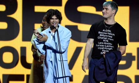 Budjerah (left) accepts the Aria for Best Soul/R&B Album.