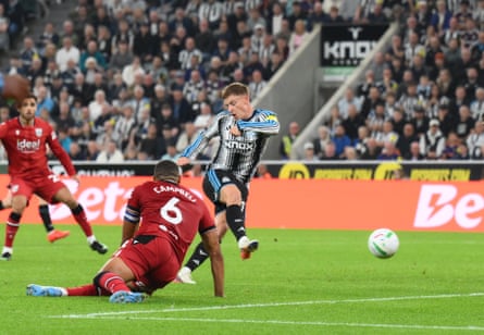 Harvey Barnes of Newcastle United fires home to score their third goal.