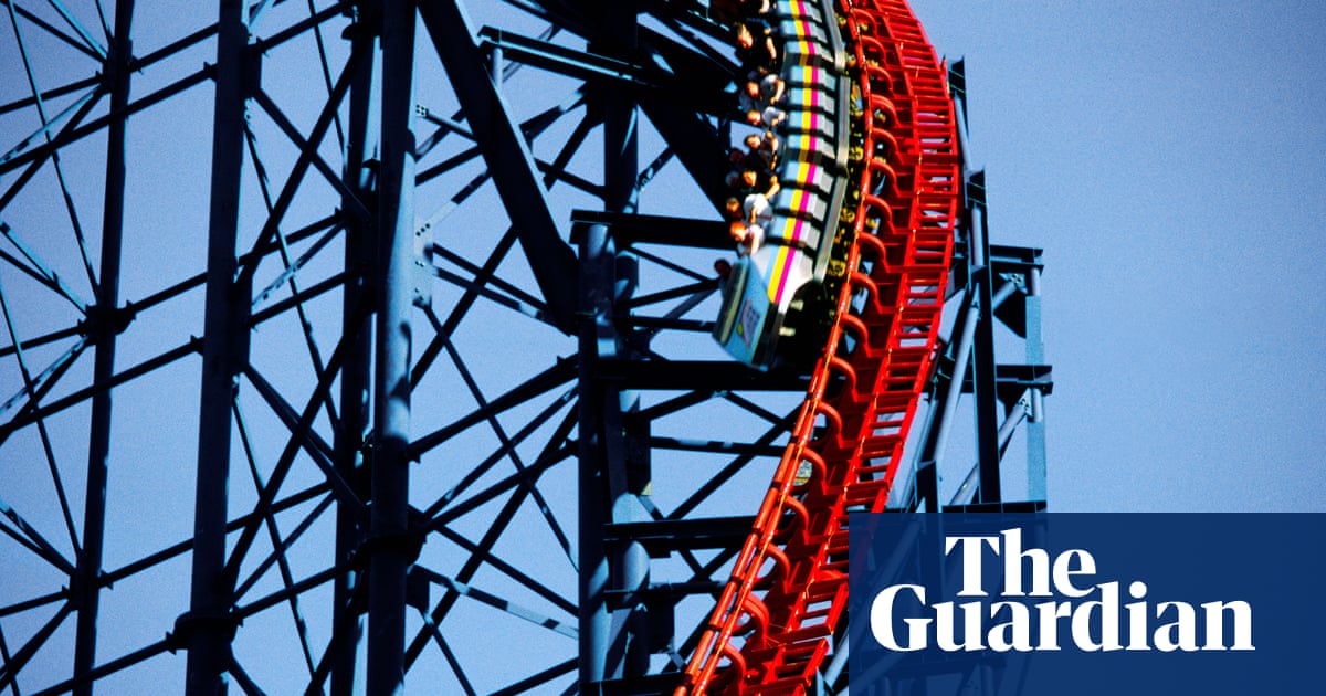 Man kills himself instead of carrying out US amusement park shooting, police say