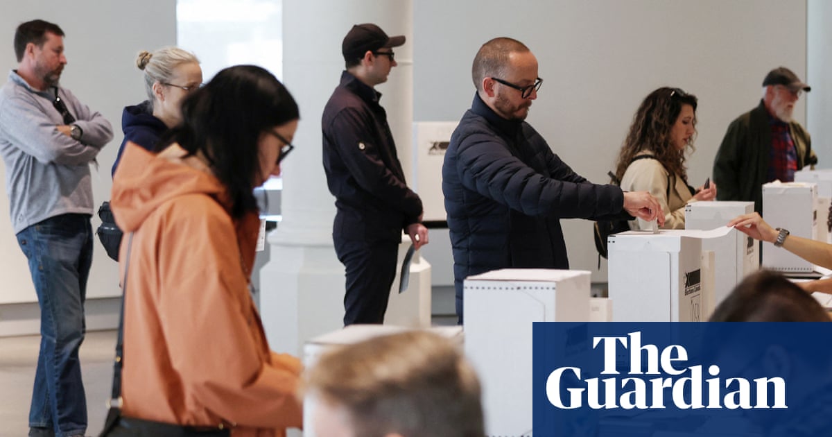 Canada's Liberals inch toward majority, but one vote could decide key contest