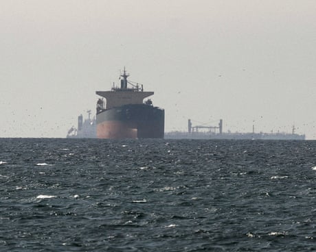 Oil price falls to pre-Iran war levels as more tankers exit strait of Hormuz
