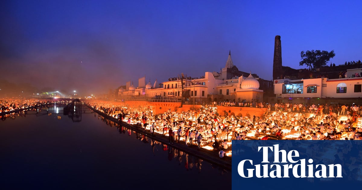 India celebrates Diwali under shadow of Covid and air pollution