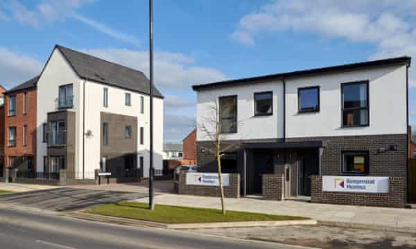 Uk Housebuilding Revolution 65 000 Prefab Homes Go Into Production Housing The Guardian