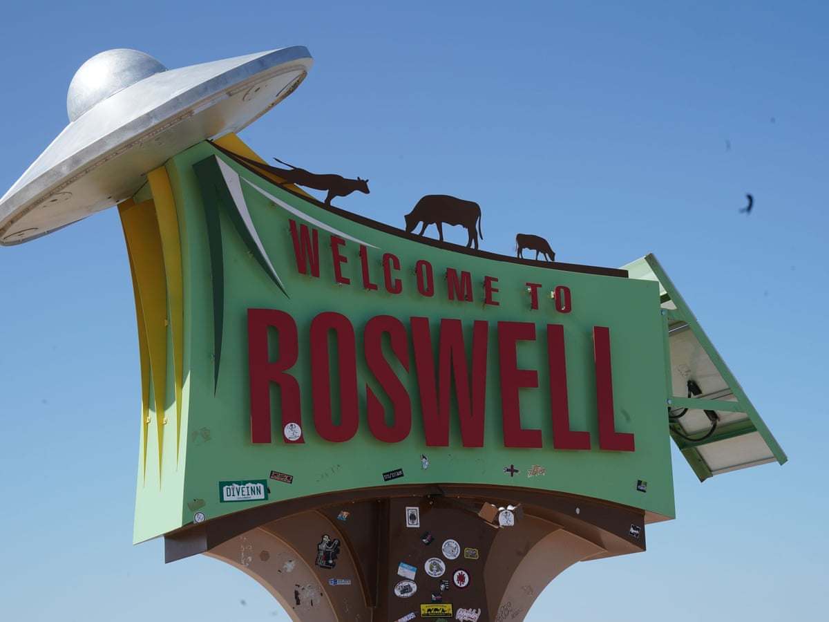 Something happened here': Roswell prepares for Pentagon's UFO report | New  Mexico | The Guardian