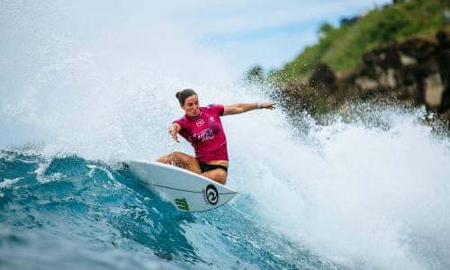 How Female Surfers Won the Pay-Equity Fight - The Atlantic