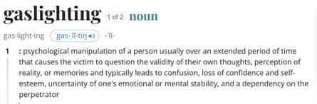 Cette image publiée par Merriam-Webster montre une capture d'écran du mot gaslighting et sa définition de Merriam-Webster.com.