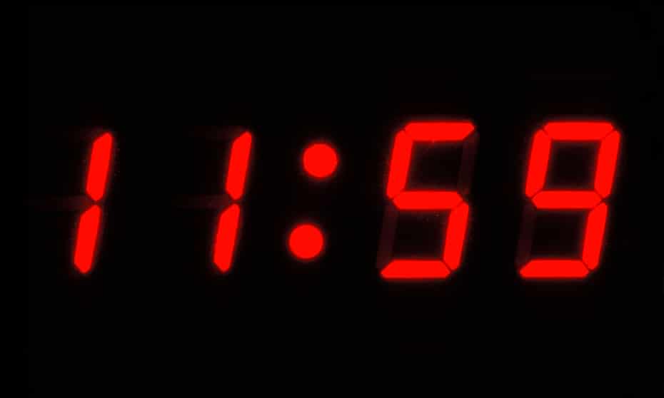Clock showing 11:59