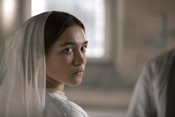 Florence Pugh You Never See An Unplucked Brow In Hollywood Film The Guardian