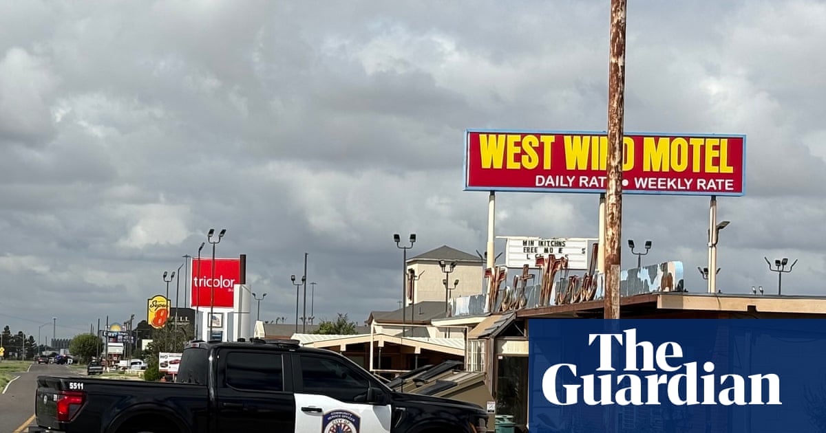 Texas shooting leaves one person dead and nine others in hospital Texas shooting leaves one person dead and nine others in hospital