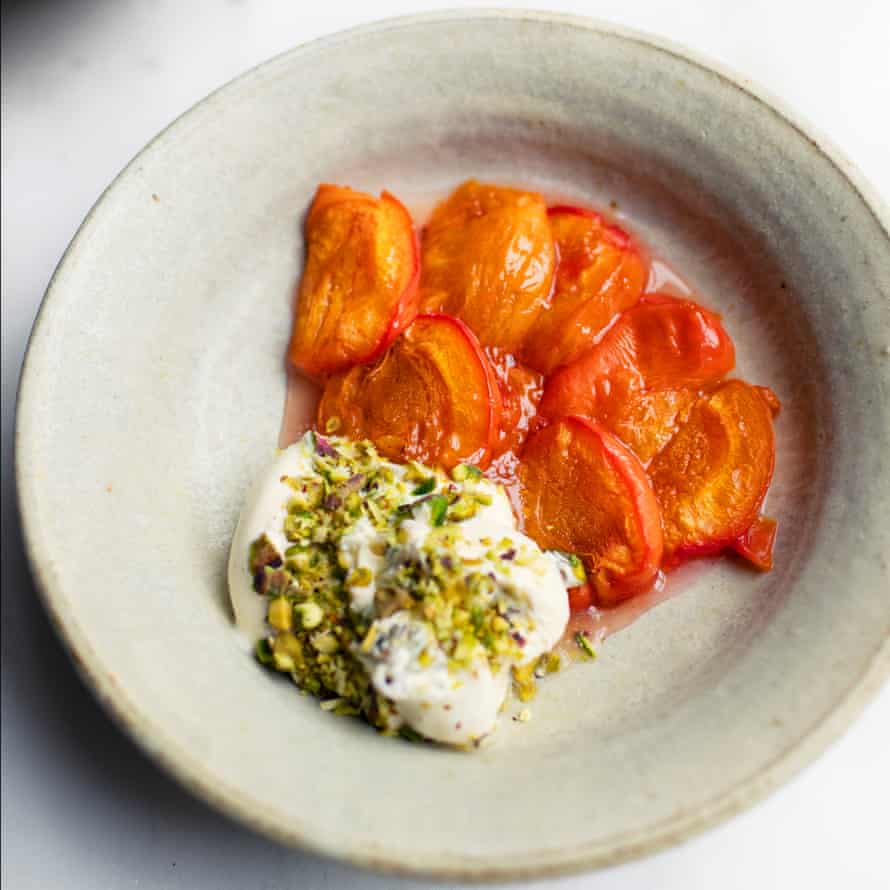 Apricots with pistachio creme fraiche.