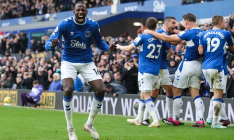 Abdoulaye Doucouré shows the passion Sean Dyche demanded after James Tarkowski’s winner as Everton rose to the challenge of Arsenal at Goodison Park.