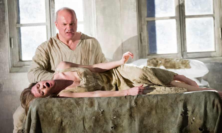 Barbara Hannigan and Christopher Purves in Written on Skin (2013).