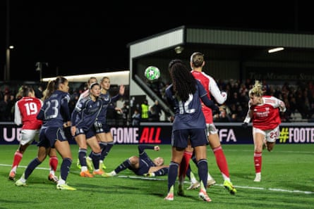 Alessia Russo heads in what proved to be Arsenal’s winner