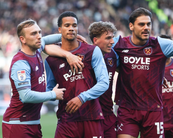 Championship roundup: West Ham go second; Norwich beaten again
