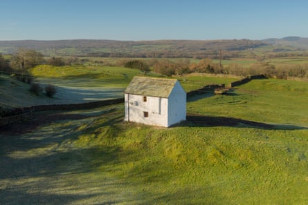 An aerial view of Henry’s Castle