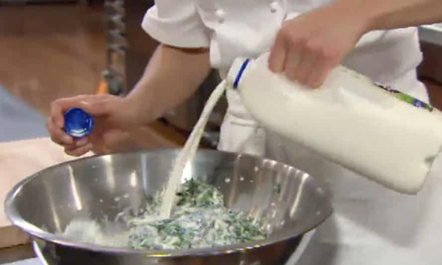 Milkshake mengeluarkan semua anak laki-laki dari halaman.