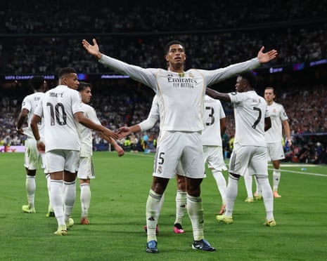 Jude Bellingham celebra gol pelo Real Madrid contra a Juventus