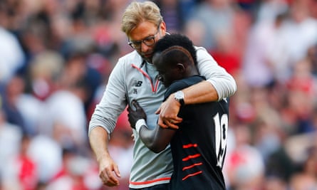 Sadio Mané taken to Liverpool hospital with shoulder injury ...