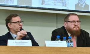 Jarosław Szarek, left, the head of the Institute of National Remembrance (IPN), alongside Piotr Cywiński from the Auschwitz-Birkenau museum