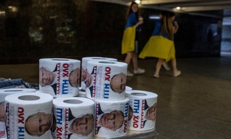 Toilet paper with the face of Russian President Vladimir Putin is seen at a shop in downtown Kyiv, Ukraine, June 3, 2022. Picture taken on June 3, 2022. REUTERS/Carlos Barria