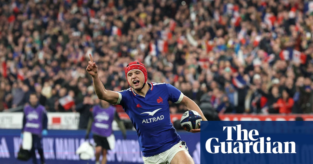 Bielle-Biarrey stars as France outplay Ireland to lay down a Six Nations marker