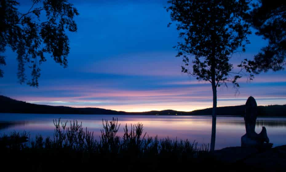 Sunset in summer at Lake Edslan, near the Edsleskogs Wärdshus hotel.