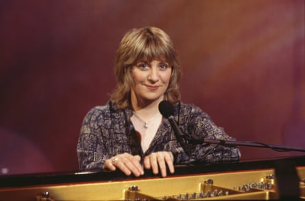 Victoria Wood at a piano on the set of her eponymous BBC television series in 1994.
