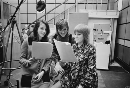 Elizabeth Marlowe as Lilian, Judy Bennett as Shula and Angela Piper as Jenny recording an episode on 30 November 1971.
