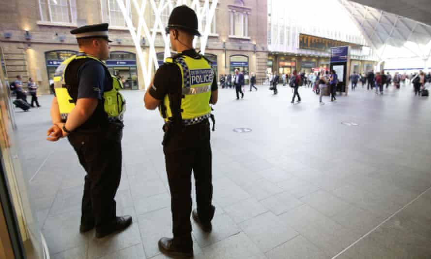 wallpapers Old British Transport Police Uniform man arrested at king s cross station in