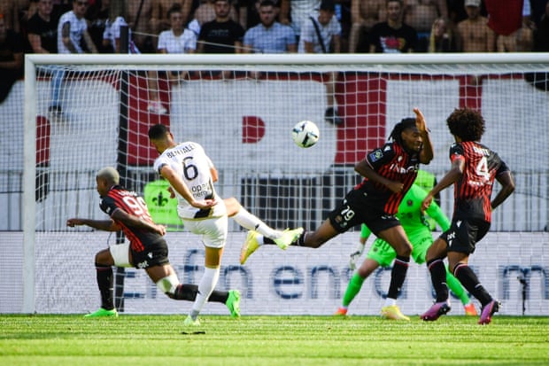 Angers’ Algerian midfielder Nabil Bentaleb scores against Nice.