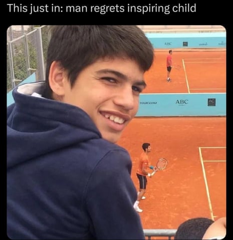 a young alacaraz watching djokovic practise