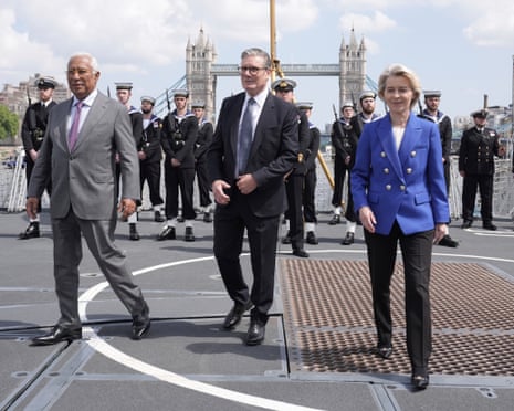Costa, Starmer and von der Leyen in London last month.