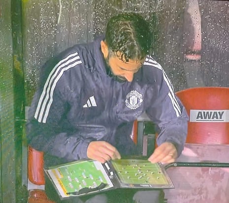 Ruben Amorim and his tactics board in the defeat to Grimsby in the Carabao Cup