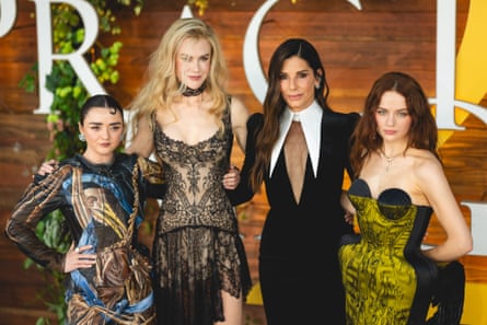 The stars at the US premiere, including Maisie Williams and Joey King who play Bullock’s daughters.