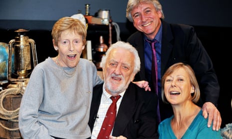 Deddie Davies with fellow cast members of The Railway Children in 2014