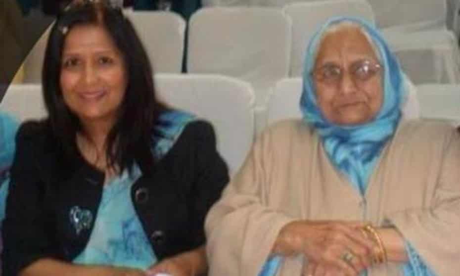 Yasmin Qureshi with her late mother, Sakina.
