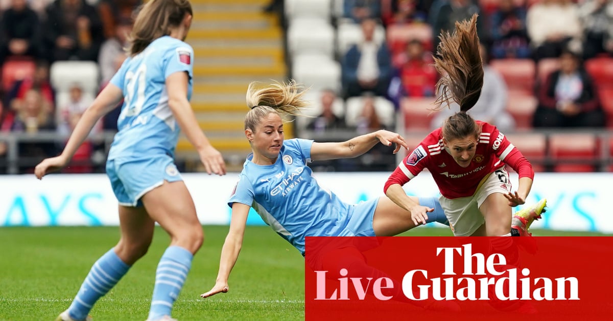 Manchester United v Manchester City: WSL – live!