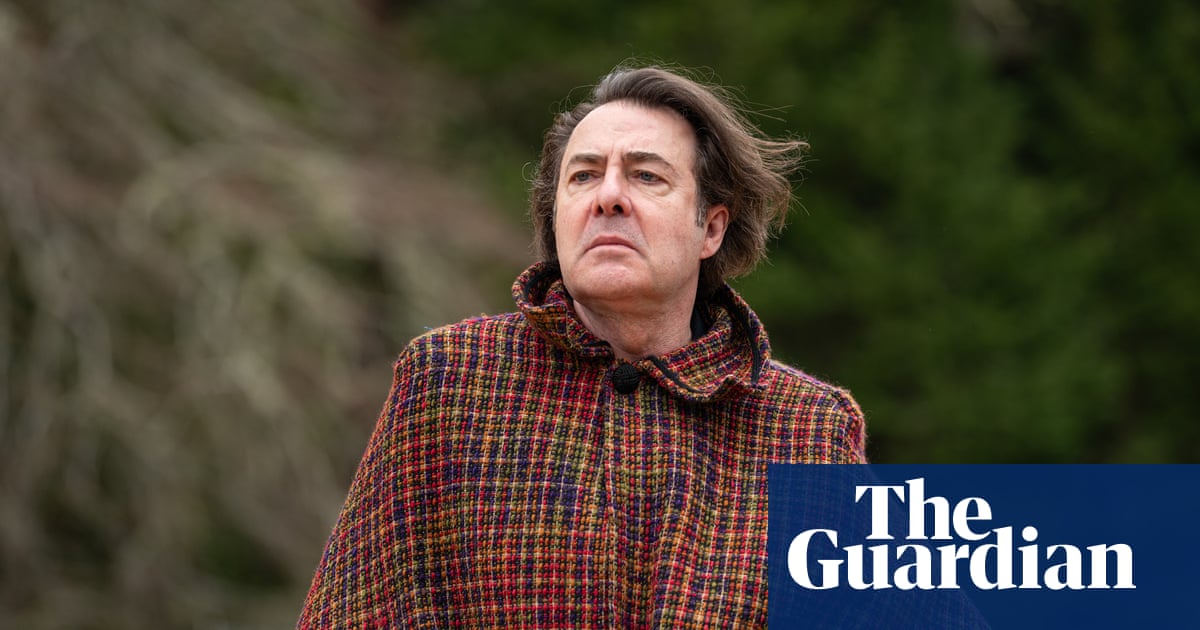 Move over, Claudia: how Jonathan Ross became a Traitors style icon